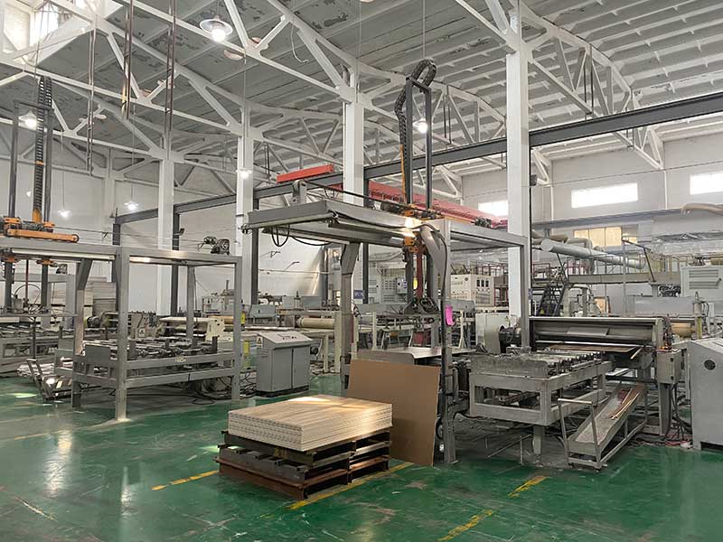 LEXUAN SPC Extrusion Line